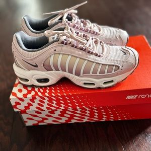 Like New- Nike Air Max Tailwind 4 Barely Rose